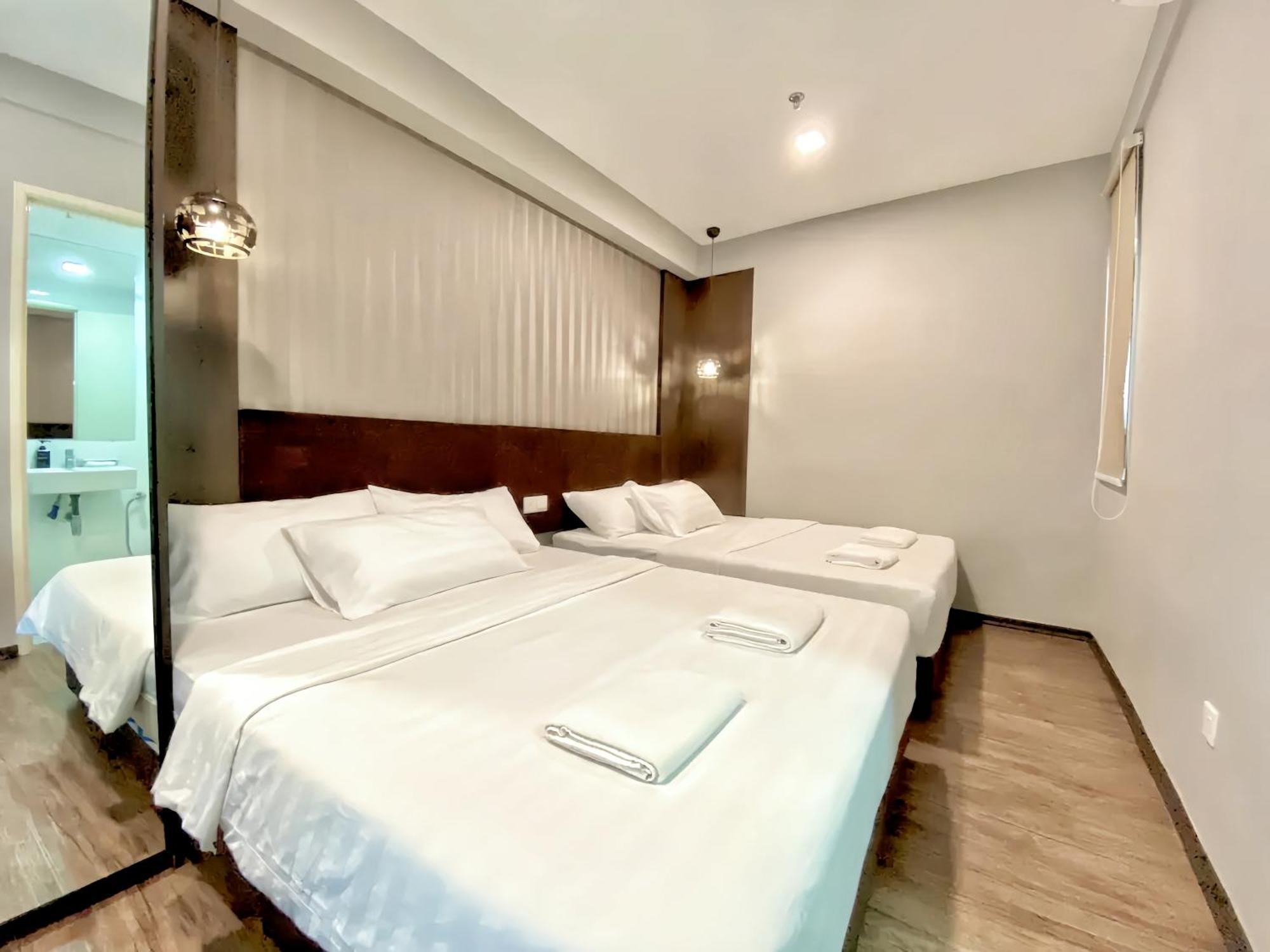 Maritime Seaview Suites Penang จอร์จทาวน์ ภายนอก รูปภาพ