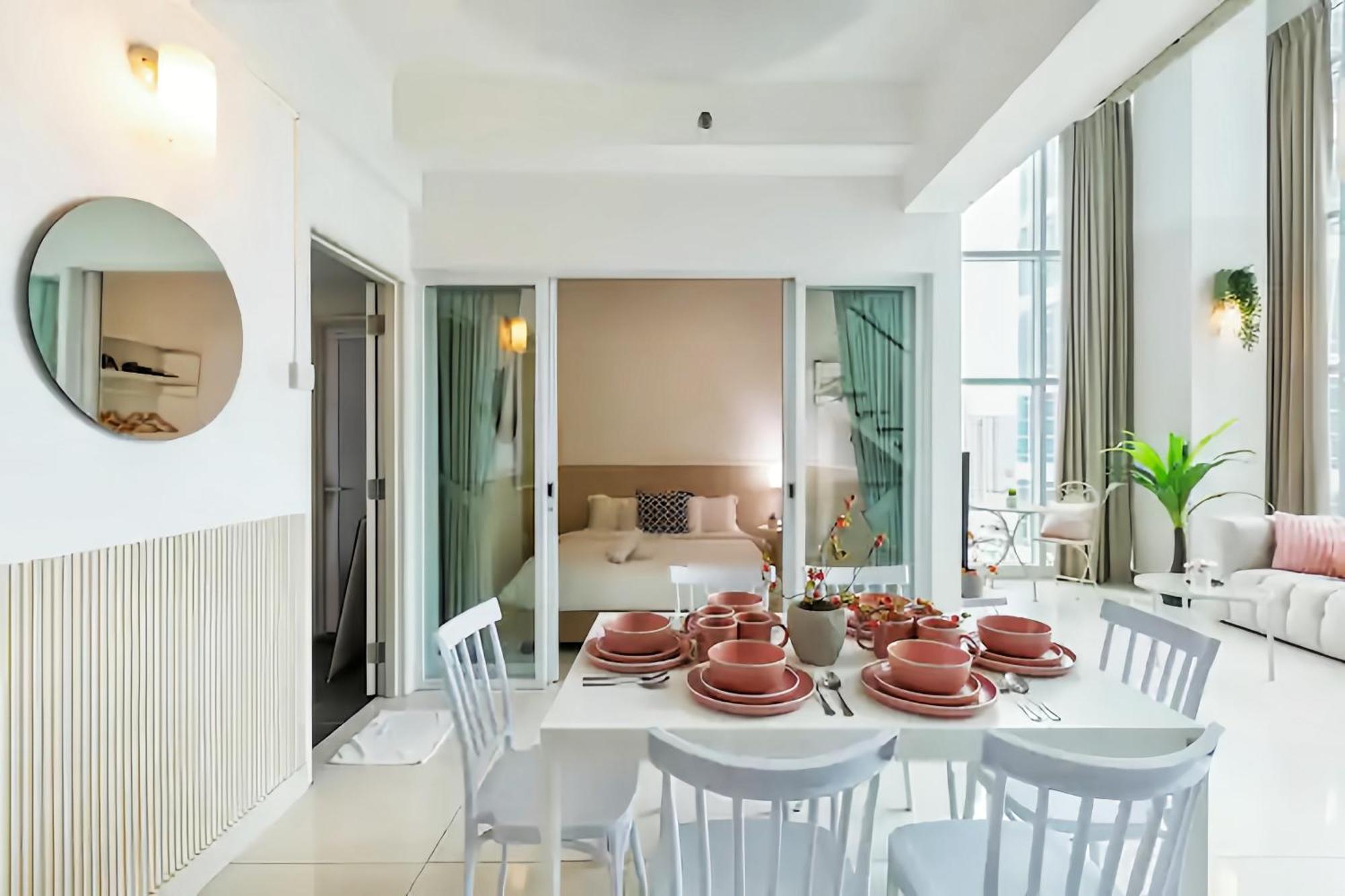 Maritime Seaview Suites Penang จอร์จทาวน์ ภายนอก รูปภาพ